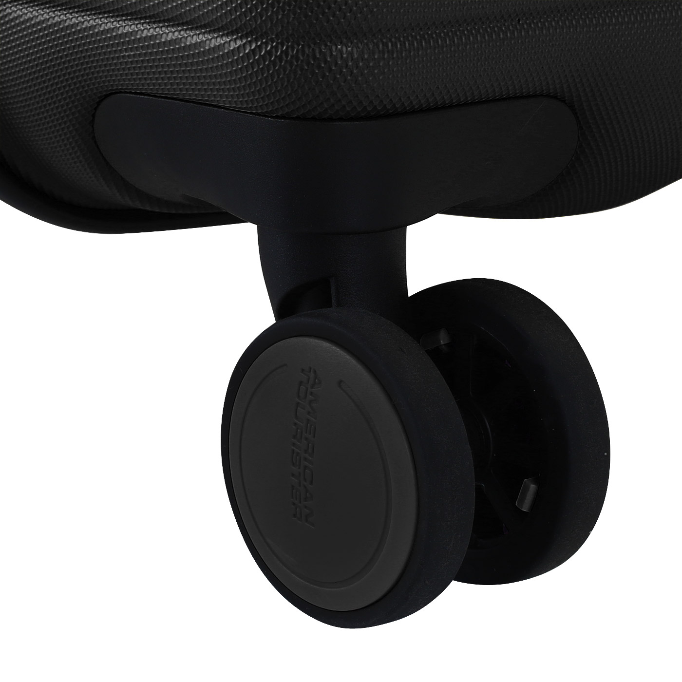 Чемодан большой L из ABS-пластика с кодовым замком American Tourister Aero Racer