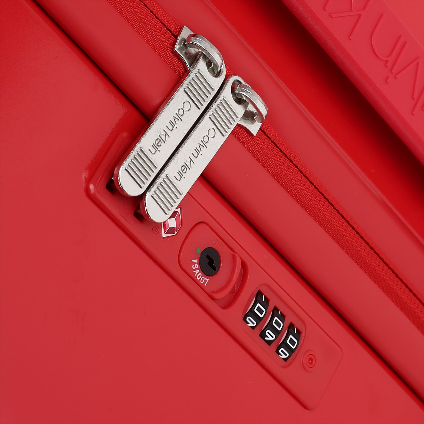 Чемодан средний M из ABS-пластика с кодовым замком Calvin Klein CK-643 Globetrotter HS