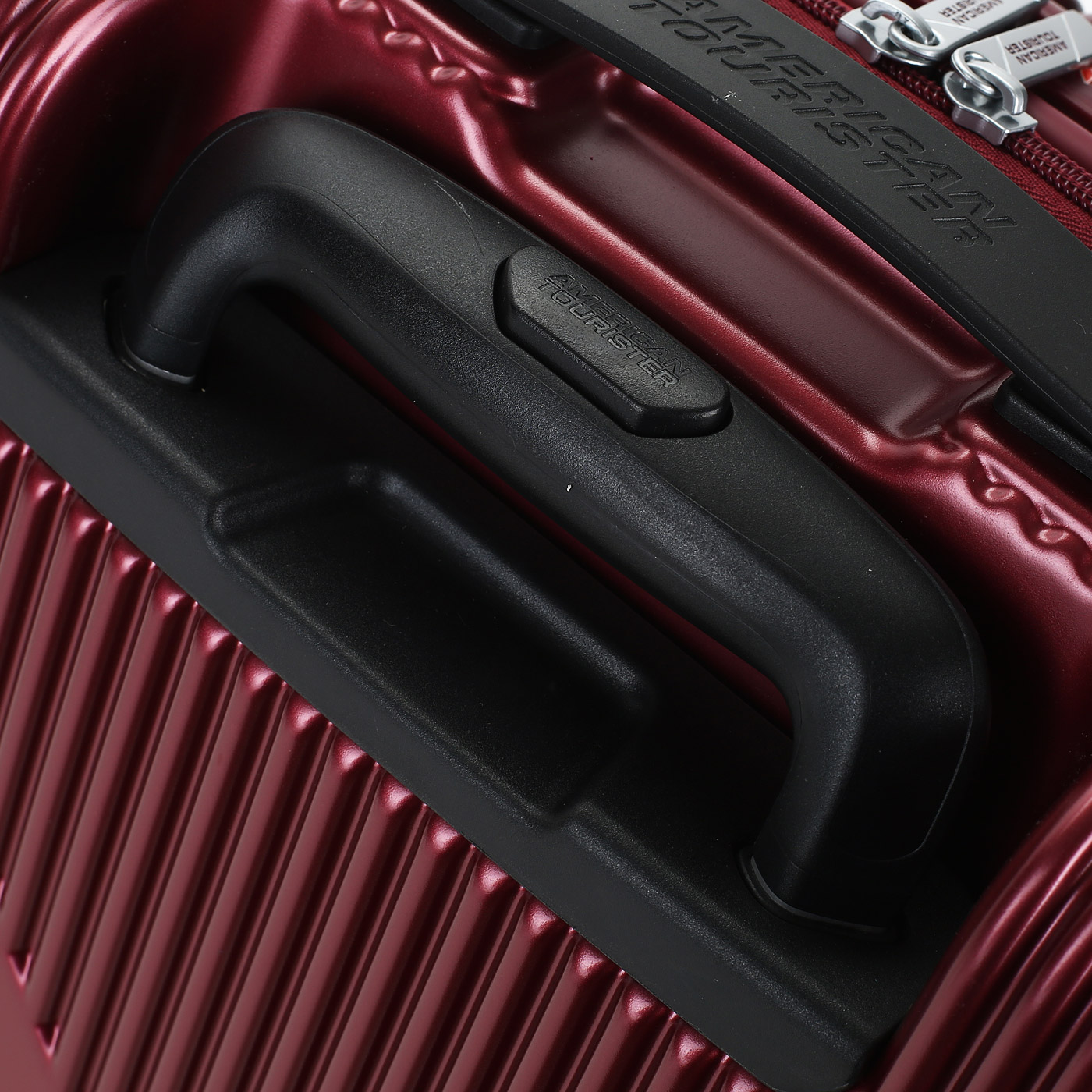 Чемодан American Tourister Modern Dream