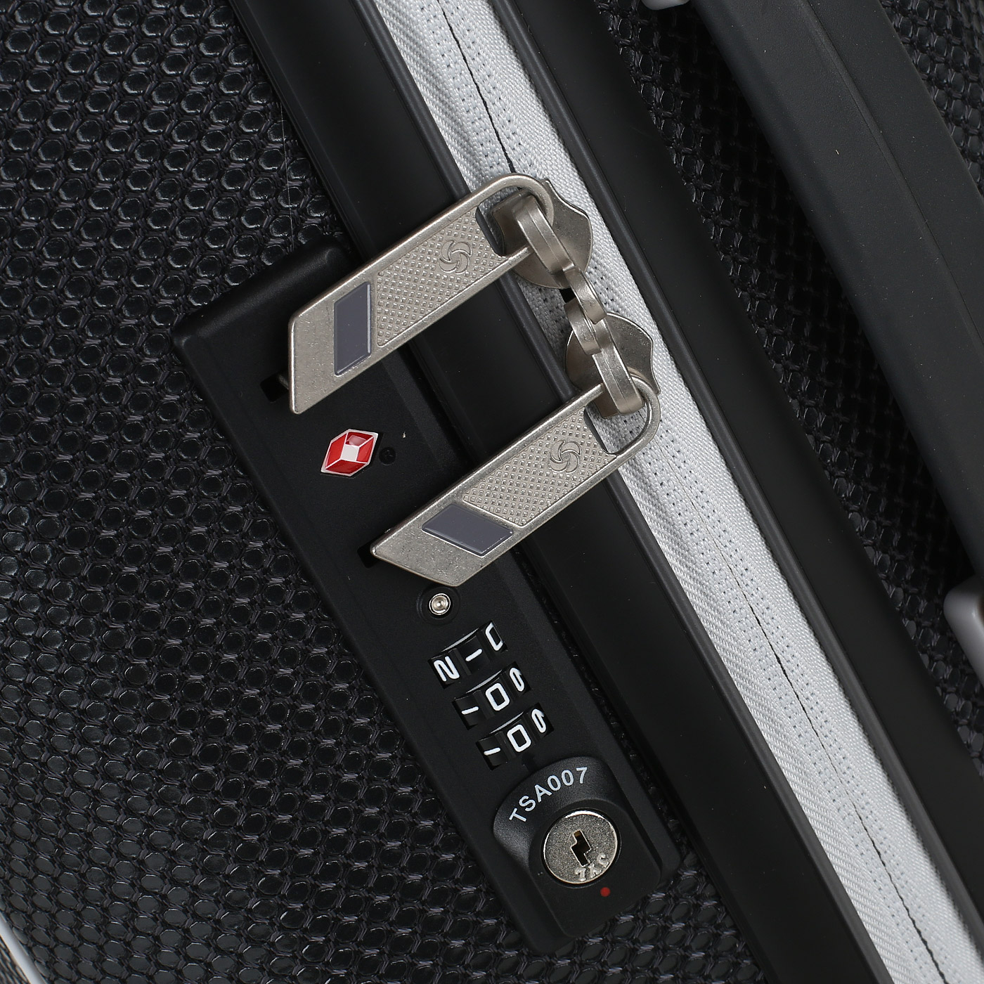 Чемодан для ручной клади из поликарбоната с кодовым замком Samsonite MixMesh