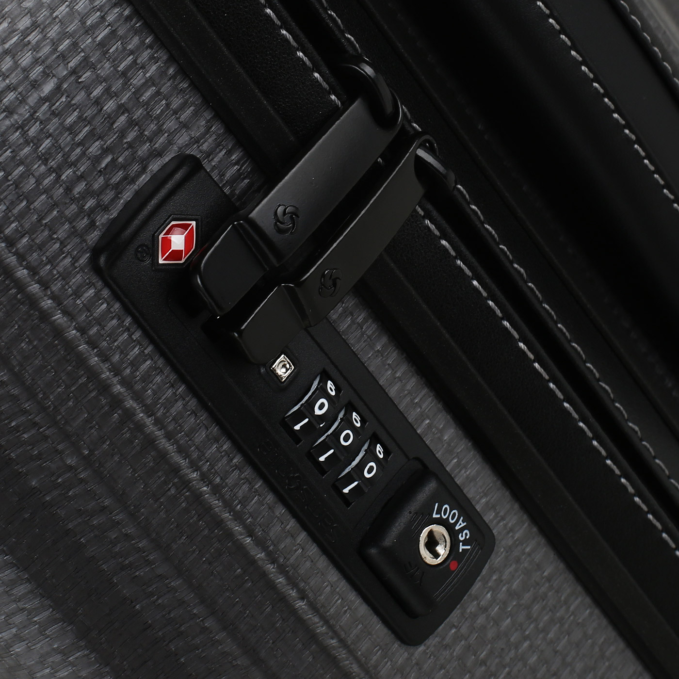 Чемодан для ручной клади из материала Curv с кодовым замком Samsonite Lite-Cube Dlx