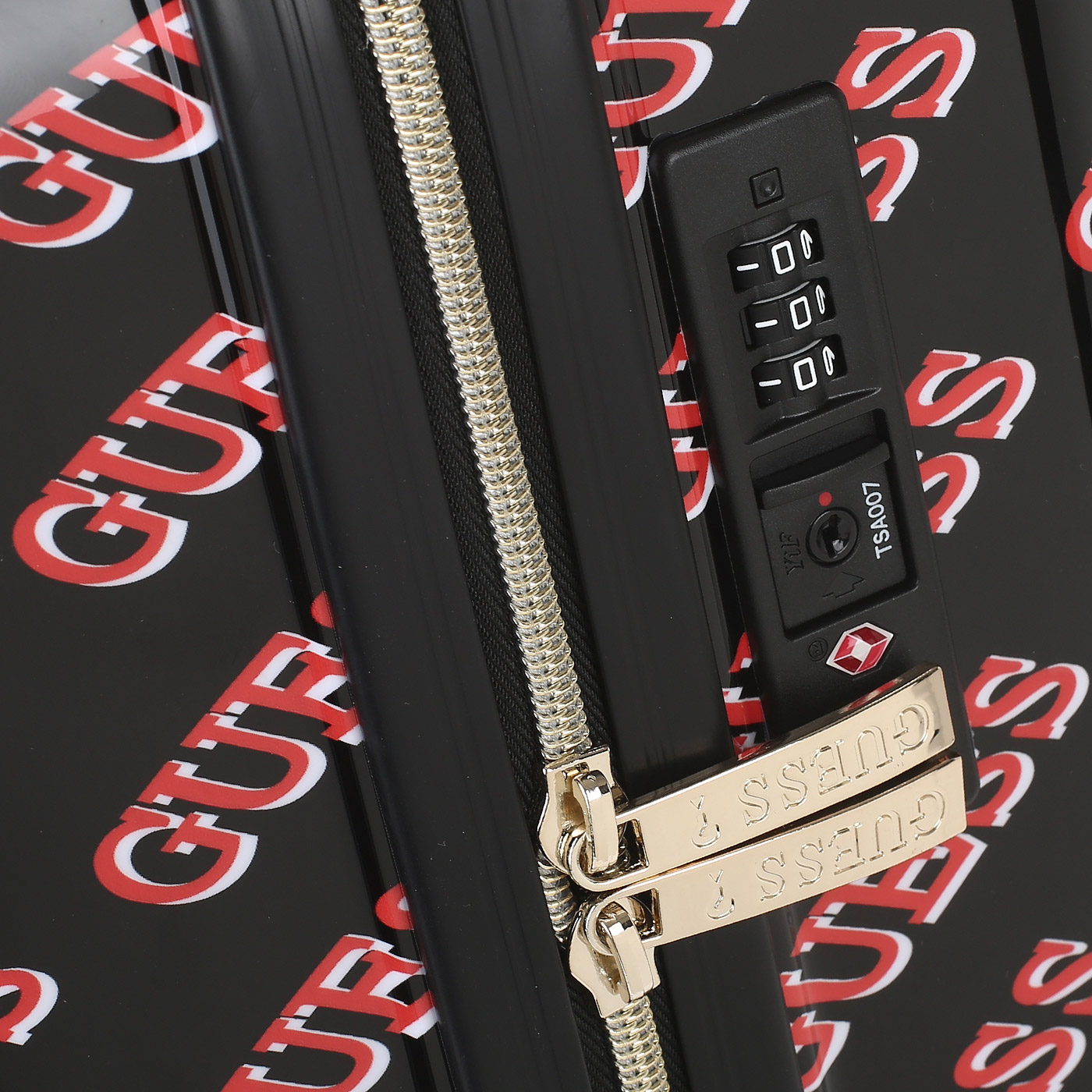 Чемодан для ручной клади из ABS-пластика с кодовым замком Guess Haidee