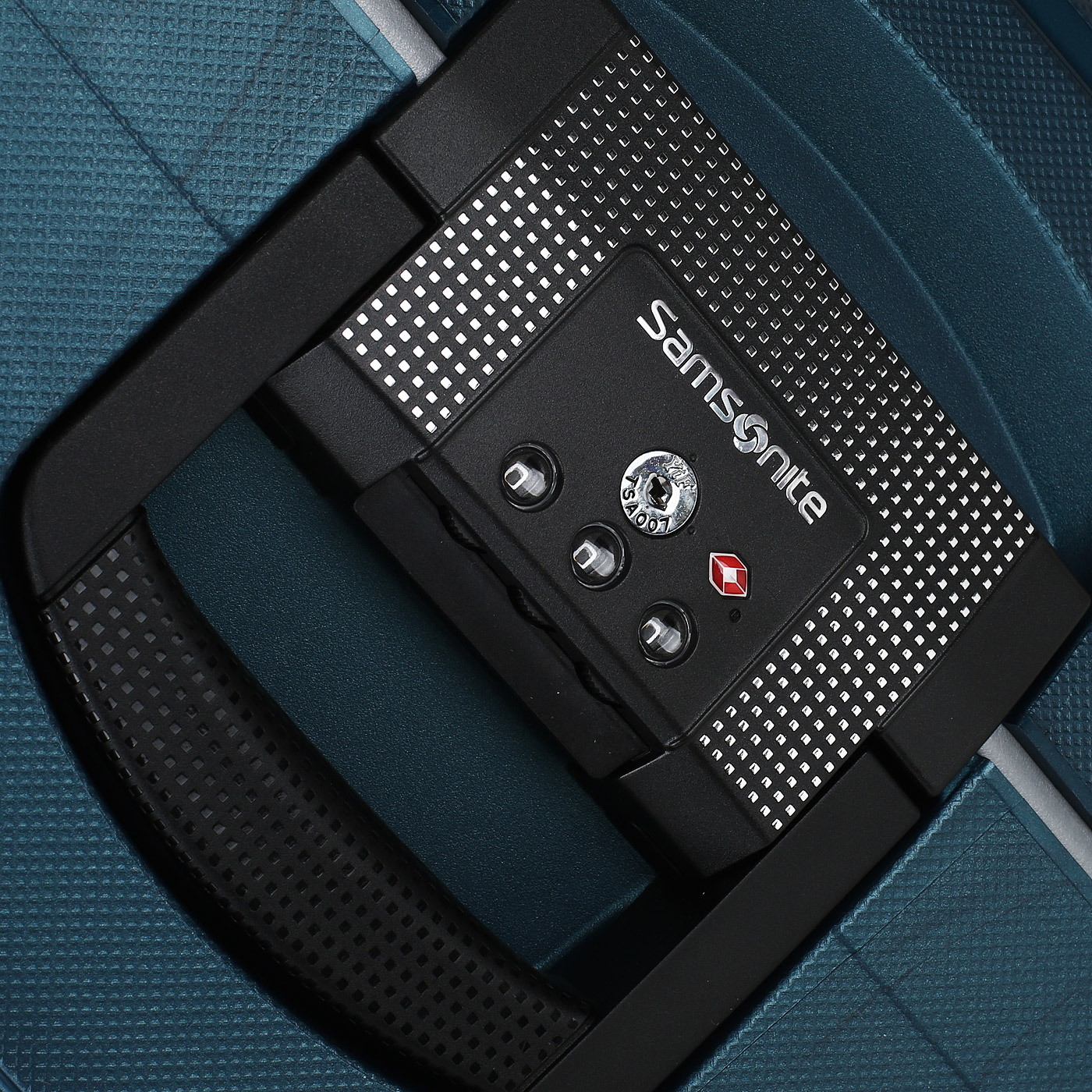 Чемодан большой L из полипропилена Samsonite S’Cure DLX