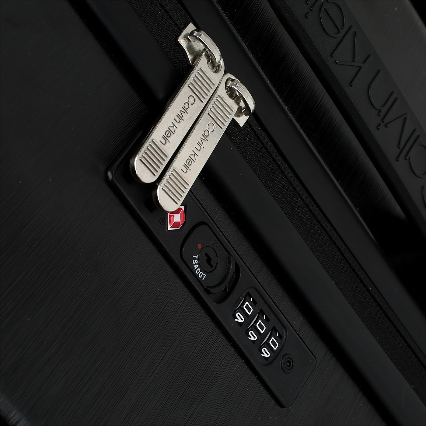 Чемодан большой L из ABS-пластика с кодовым замком Calvin Klein CK-642 Soho