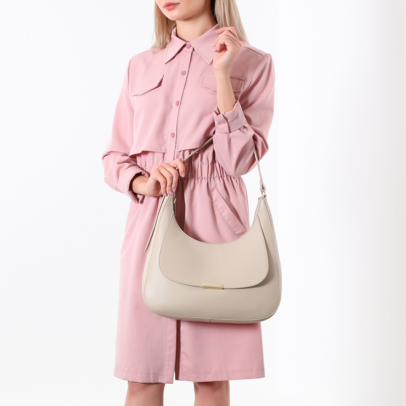 Сумка из зернистой кожи Coccinelle Cher