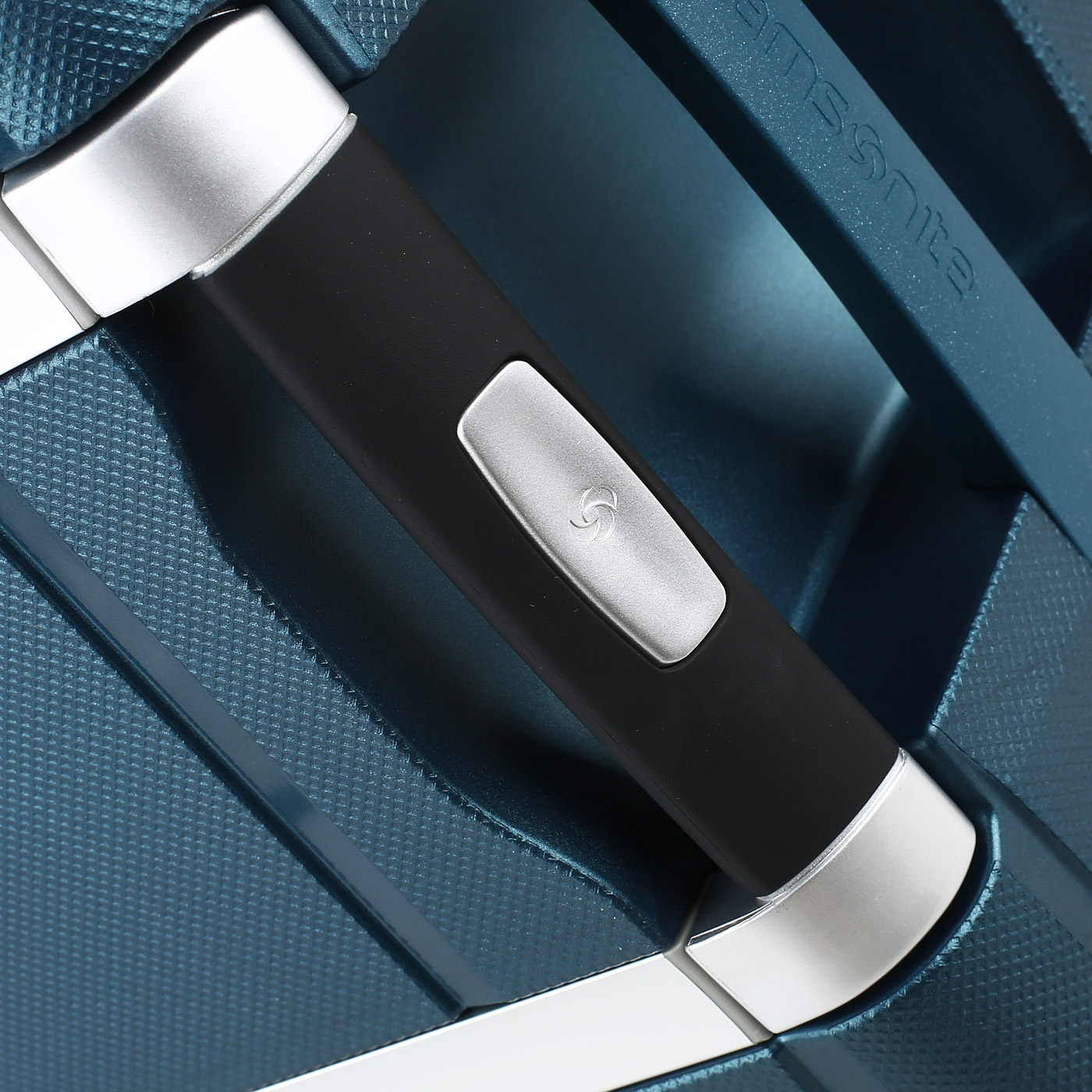 Чемодан большой L из полипропилена Samsonite S’Cure DLX